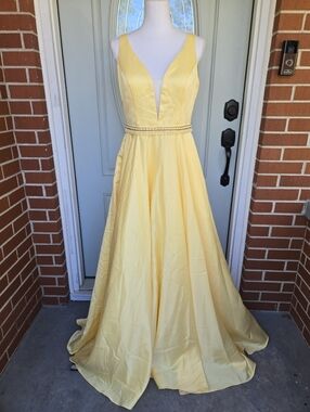 Dave & Johnny Yellow Plunge Satin Gown